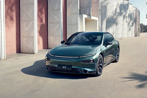 XPENG P7