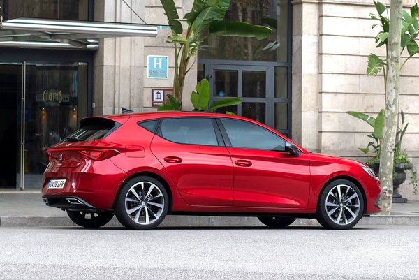 SEAT Leon SEAT Leon